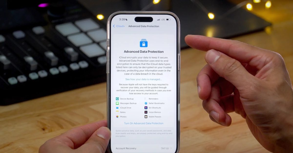 Apple Pushes UK Court to End Secrecy Over Encryption Backdoor Order